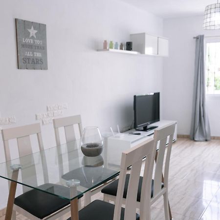 Dona Elena Apartment Fuengirola Bagian luar foto