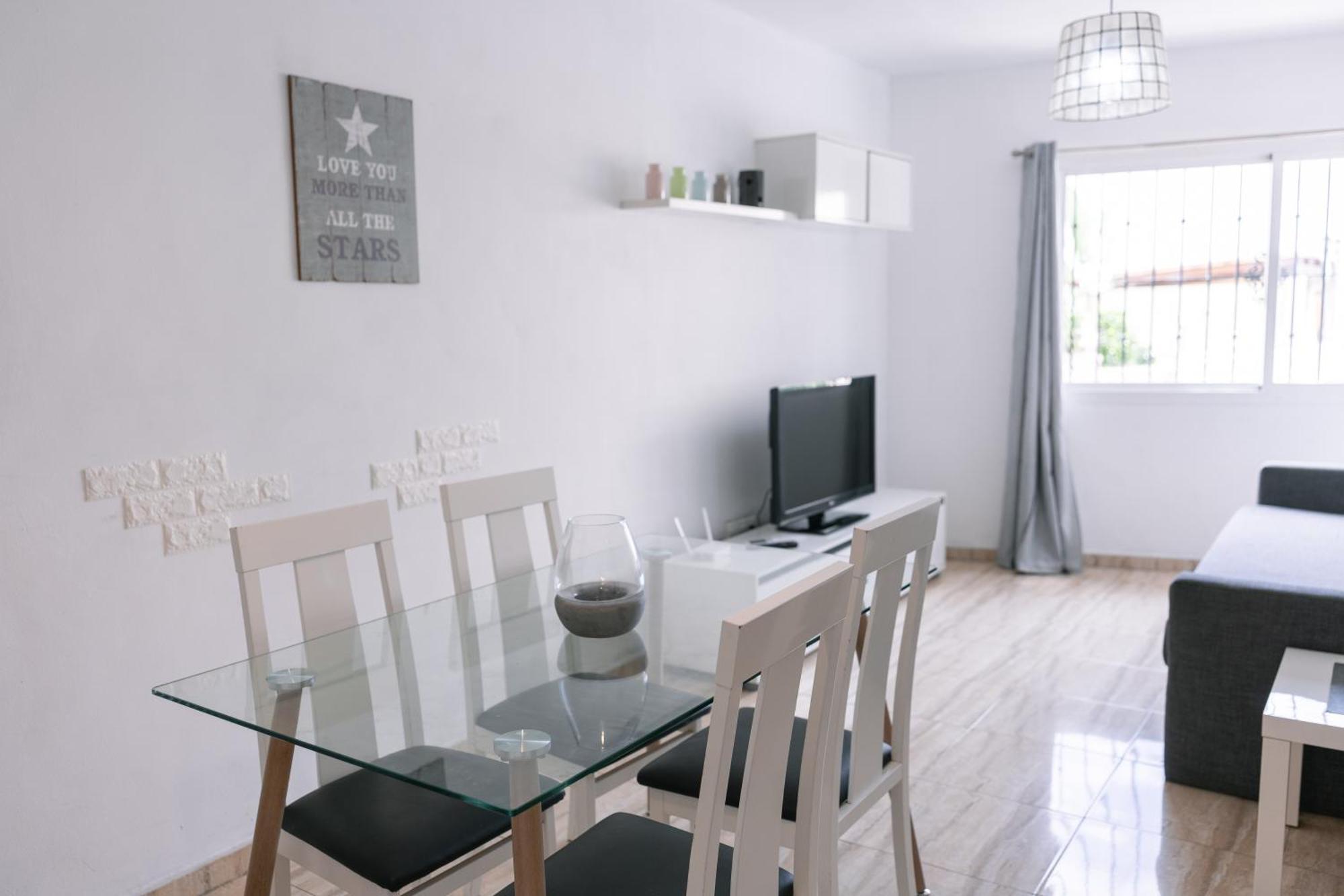 Dona Elena Apartment Fuengirola Bagian luar foto