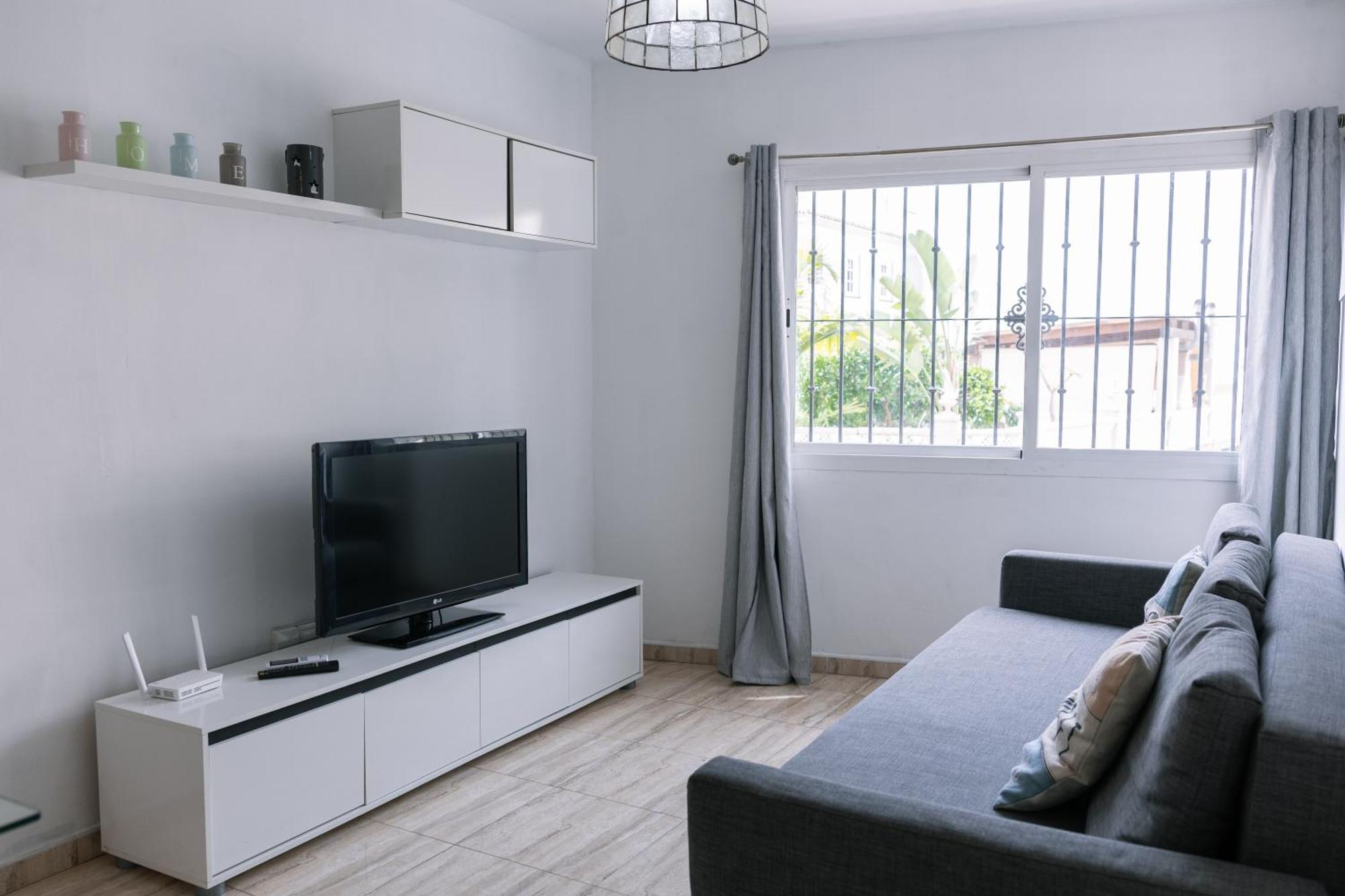 Dona Elena Apartment Fuengirola Bagian luar foto