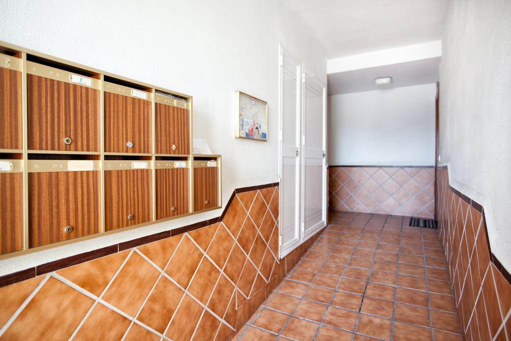 Dona Elena Apartment Fuengirola Bagian luar foto