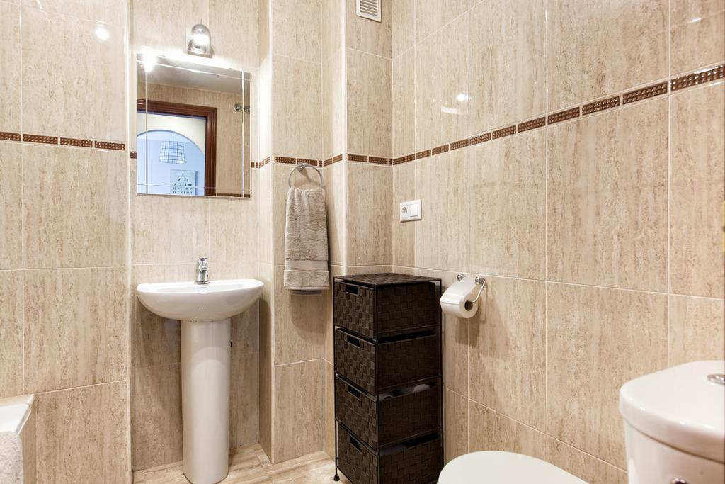 Dona Elena Apartment Fuengirola Bagian luar foto